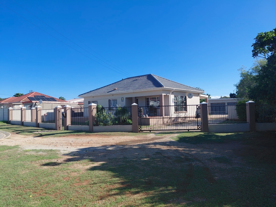 3 Bedroom Property for Sale in Despatch Central Eastern Cape